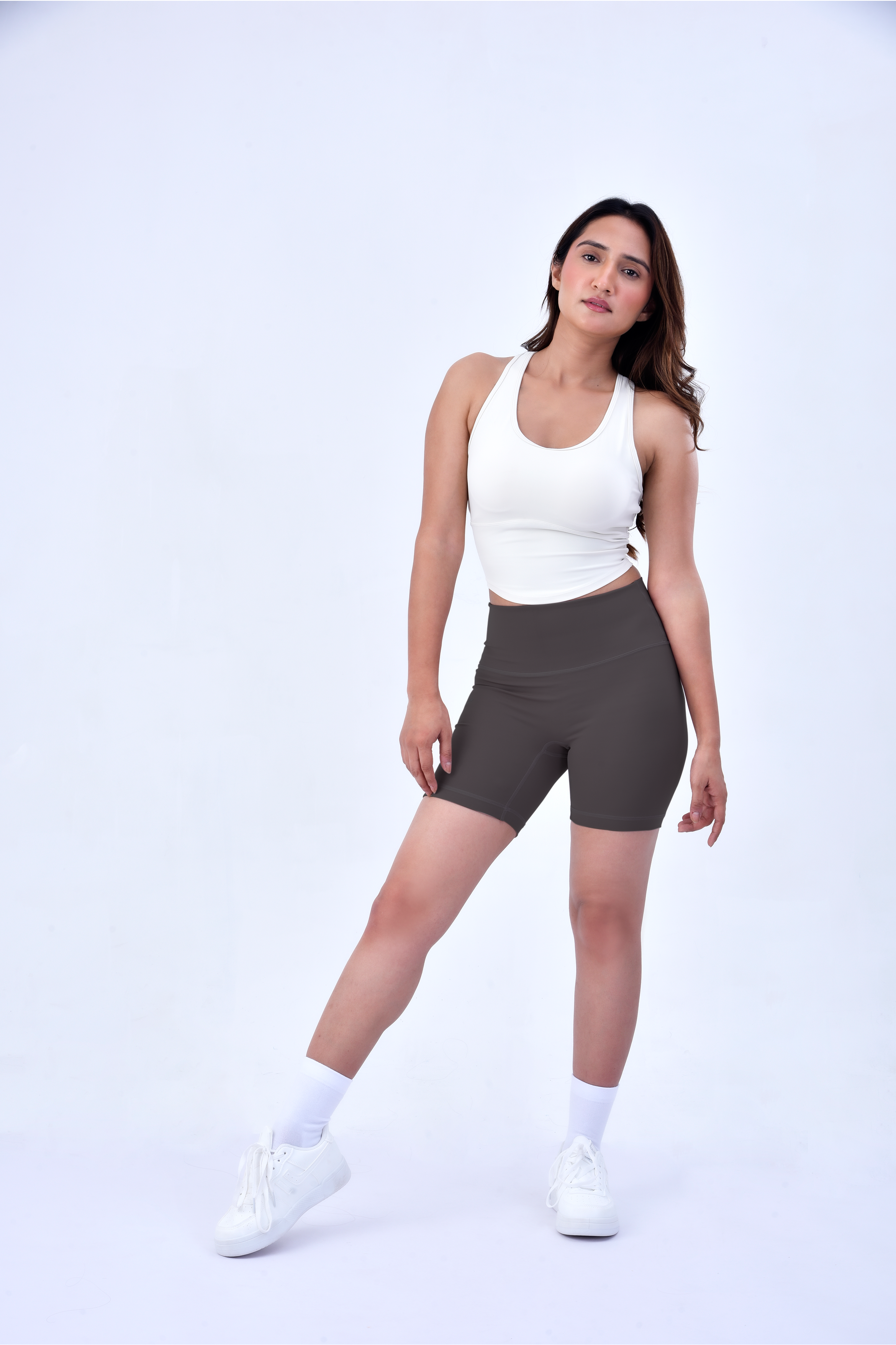 BIKER SHORTS - TEA BROWN